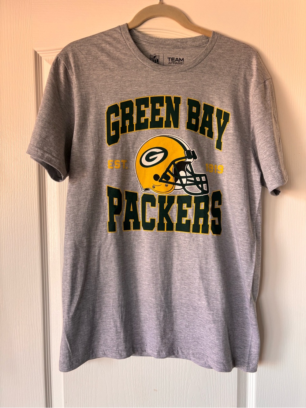 NFL Team Apparel Green Bay Packers Men's Short Sleeve T Shirt Size Medium gray